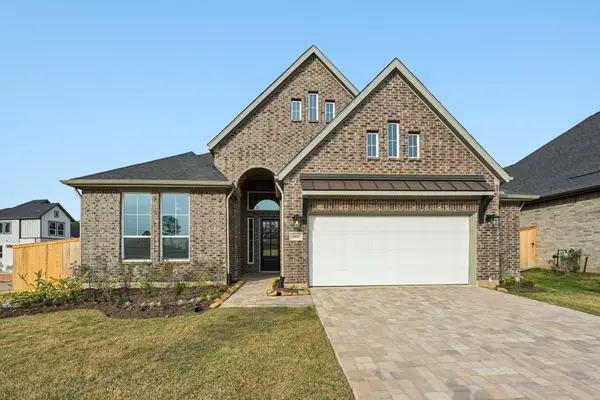 26030 S Outrider Banks, Montgomery, TX 77316