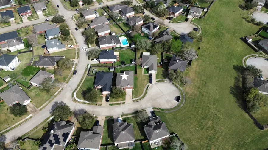 4710 Meadowthorn Court, Friendswood, TX 77546 - #3