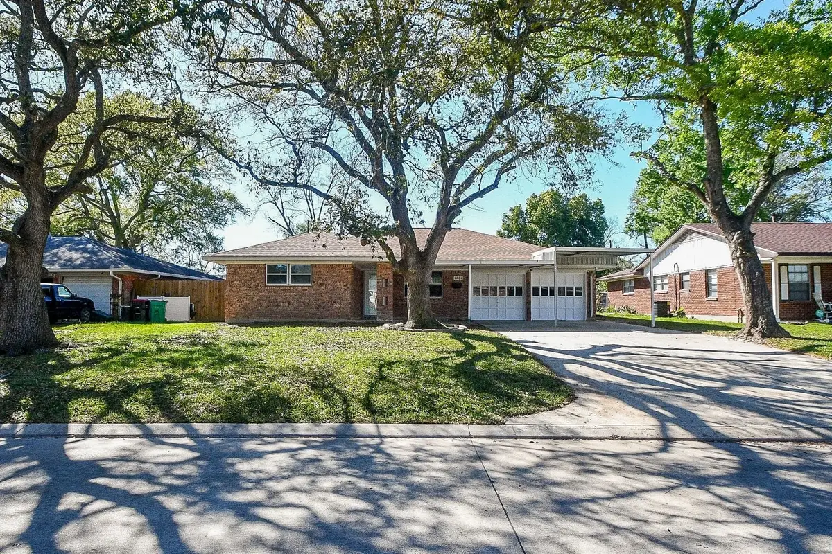 1202 Dwinnell Street, Baytown, TX 77520 - #1