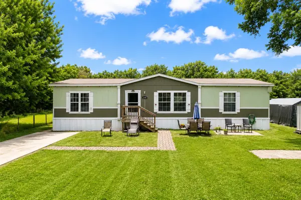 3114 E Jones Road Road #B, Baytown, TX 77521