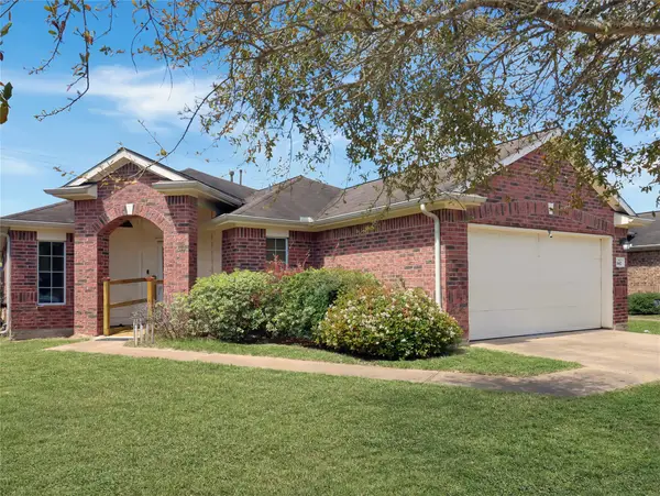 882 Driftwood Lane, La Marque, TX 77568