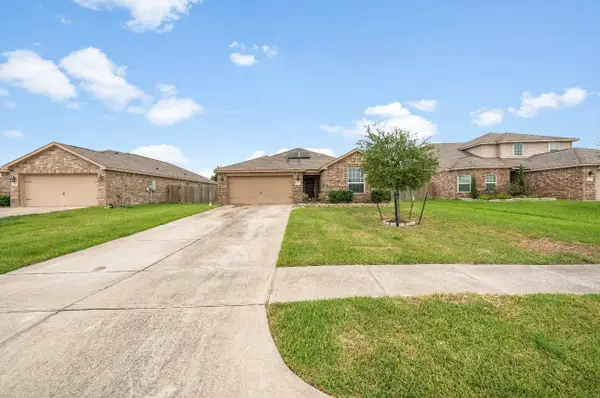 9507 Garnet Grove Drive, Rosharon, TX 77583