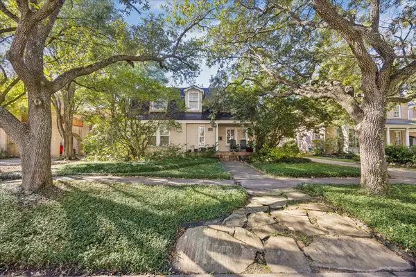 6524 Vanderbilt Street, West University Place, TX 77005