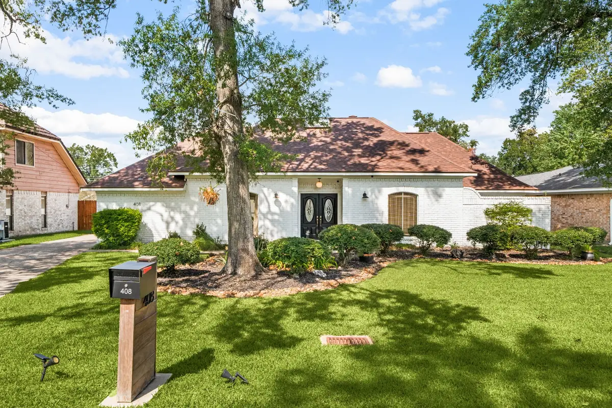 408 Pin Oak Drive, Baytown, TX 77520 - Image #1