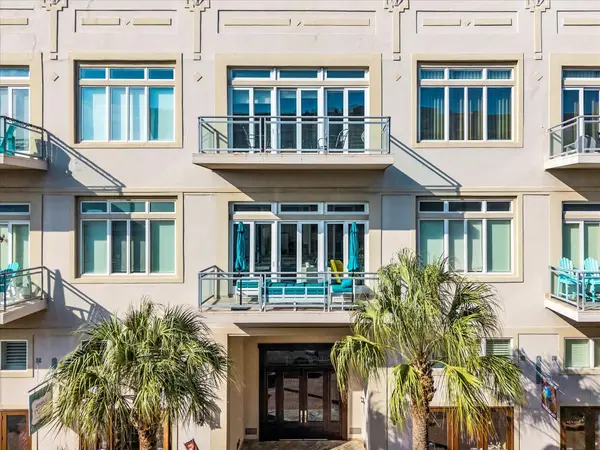 2208 Postoffice #205, Galveston, TX 77550