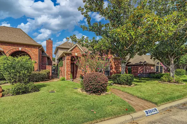 6840 Queensclub Drive, Houston, TX 77069