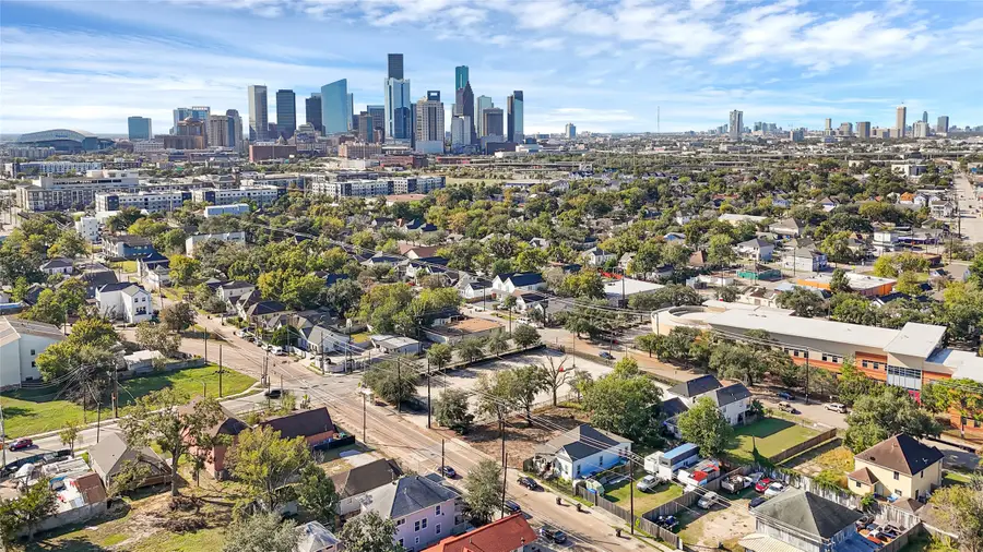 1913 Hardy Street, Houston, TX 77026 - Image #2
