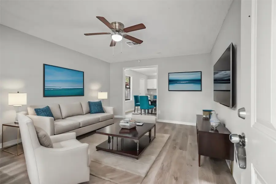 1100 Gilbert Avenue, Bay City, TX 77414 - Image #2