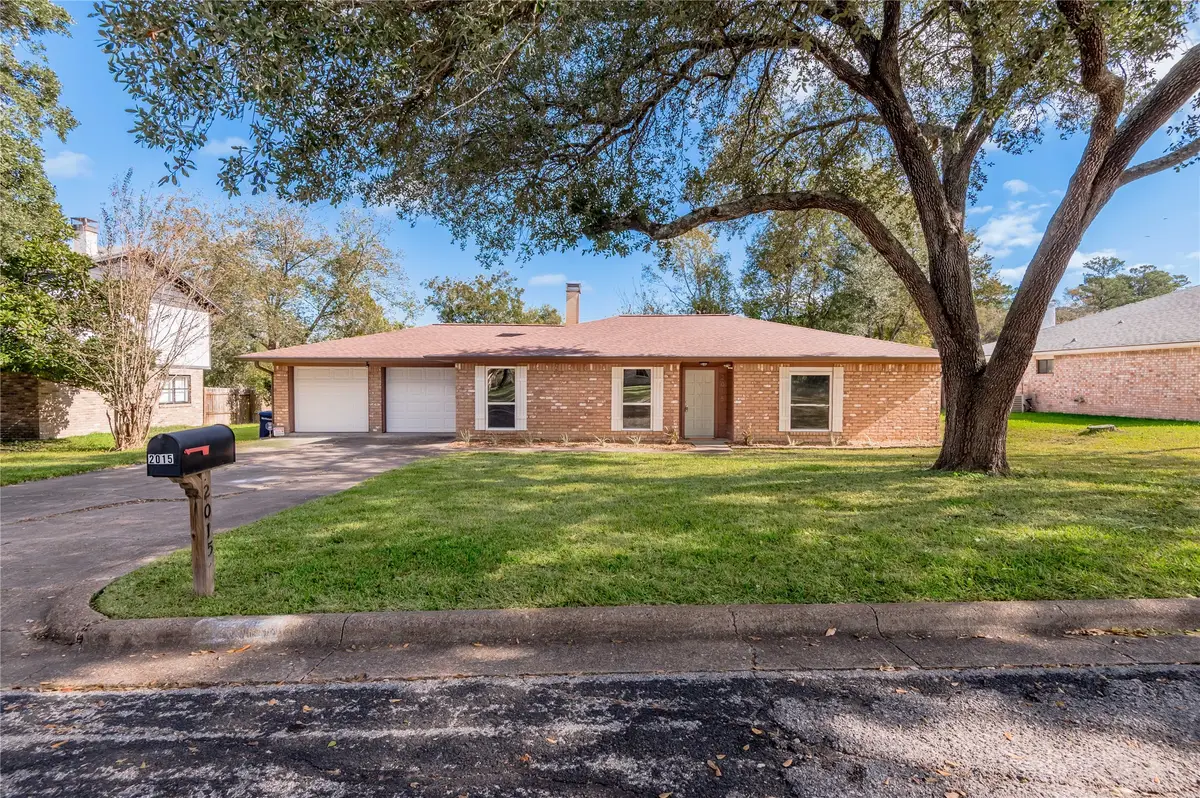 2015 Avenue T, Huntsville, TX 77340 - Image #1