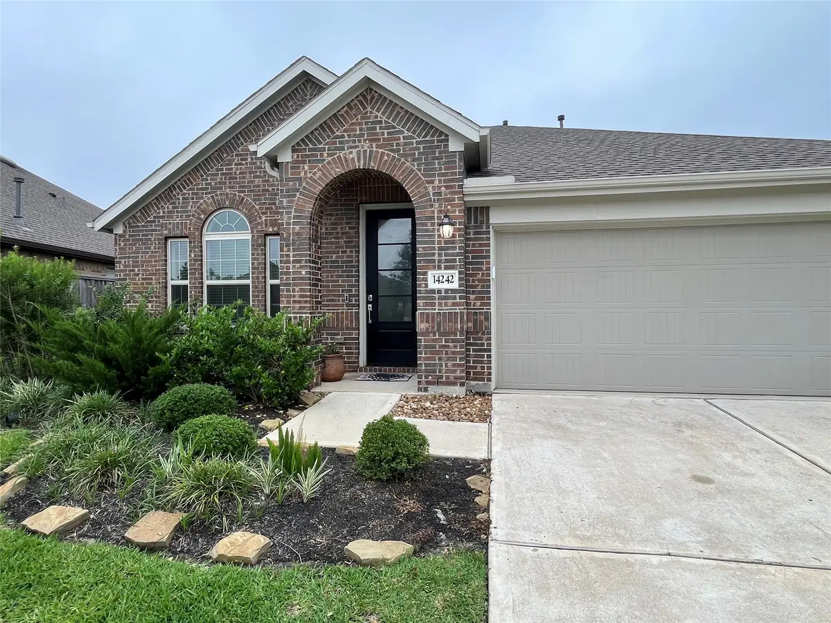 14242 Amherst Meadow Trail, Rosharon, TX 77583 - #1