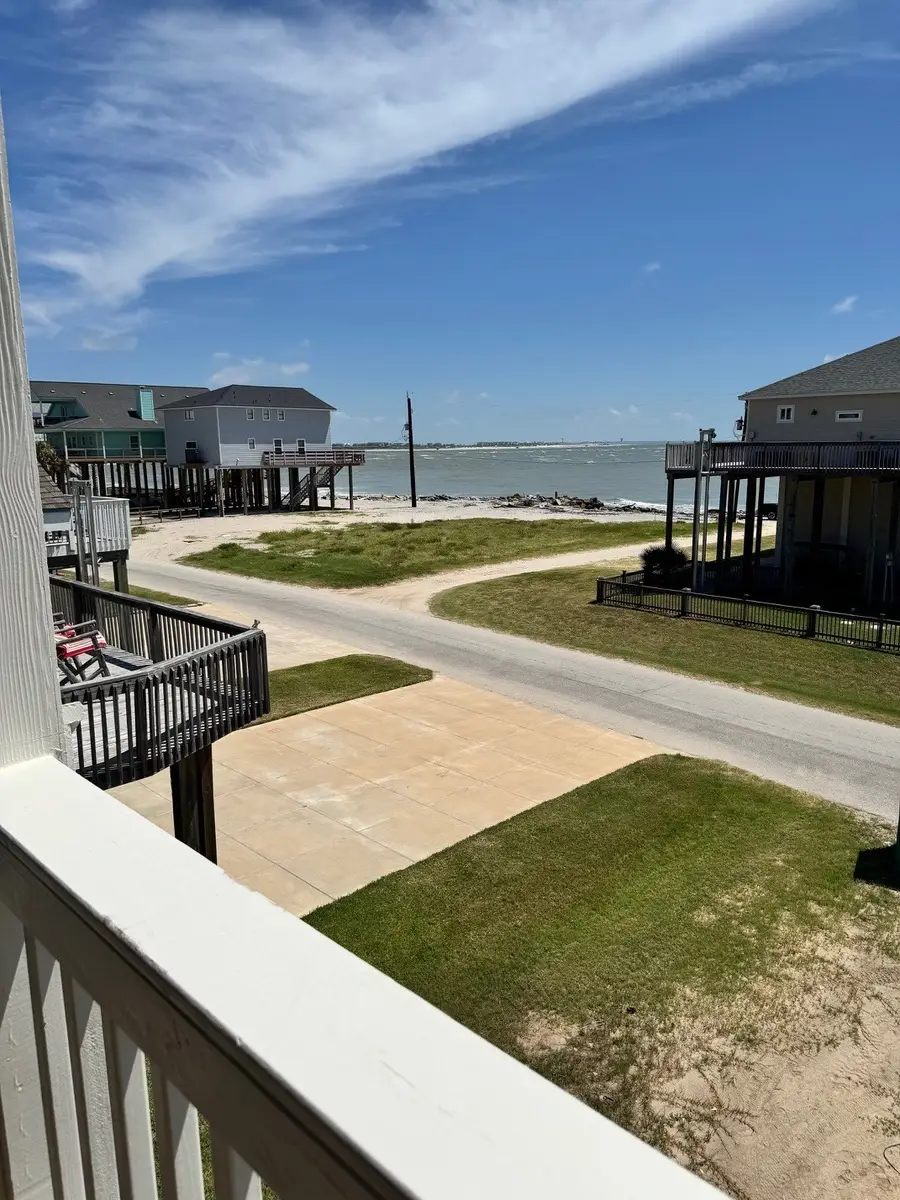13007 Jolly Roger Drive, Freeport, TX 77541 - #2