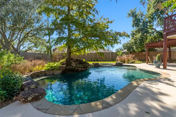 1602 Old Orchard Lane, Seabrook, TX 77586