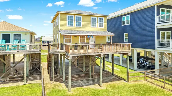 308 Sea Bean Street, Surfside Beach, TX 77541