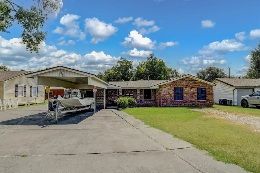 120 Fern Lane, Highlands, TX 77562 - #2