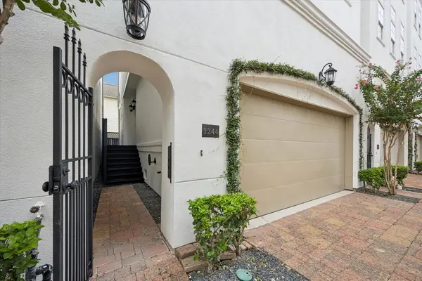 1244 W 23rd Street, Houston, TX 77008