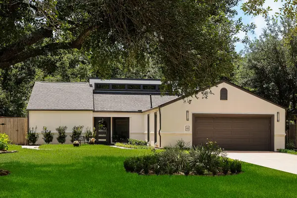 46 N Autumnwood Way, The Woodlands, TX 77380
