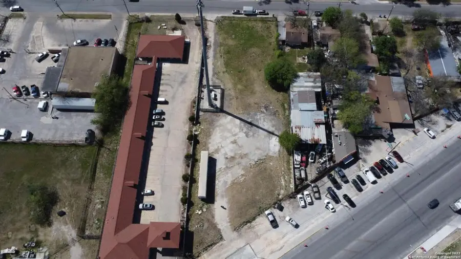 514 Historic Old Hwy 90, San Antonio, TX 78237 - #2