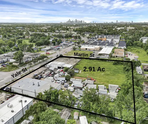 4711 Yale Street, Houston, TX 77018