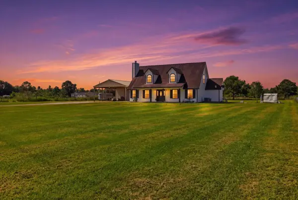 11235 Old Batson Saratoga Road, Sour Lake, TX 77659