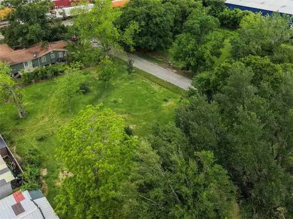 7702 King Street, Houston, TX 77028