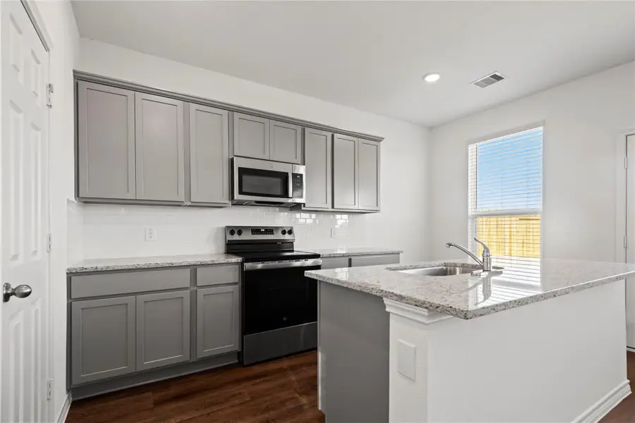 814 Stoney Point Lane, Dayton, TX 77535 - #2