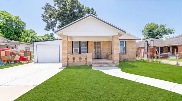 2305 Wilshire Street, Hockley, TX 77023