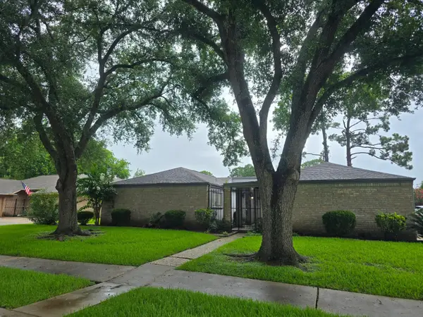 2302 Quail Valley East Drive, Missouri City, TX 77459