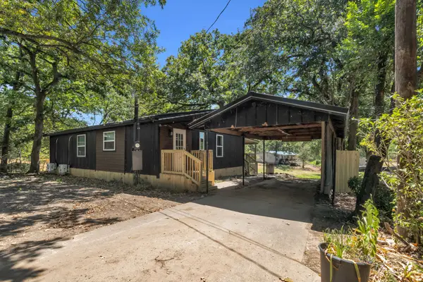 111 Wren Lane, Gun Barrel City, TX 75156