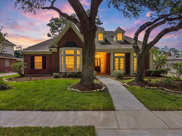 4222 Roaring Rapids Drive, Pasadena, TX 77059