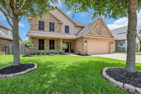 680 Cumberland Ridge Lane, League City, TX 77573