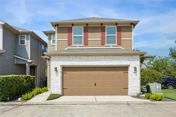 1851 Commons Glen Drive, Houston, TX 77080