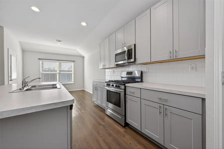 20706 Southern Woods Drive, New Caney, TX 77357 - Image #2