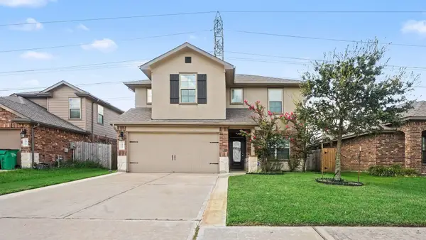 3007 Canadian Goose Lane, Baytown, TX 77521