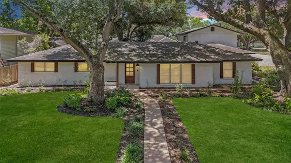 1409 Kathy Avenue, Sealy, TX 77474