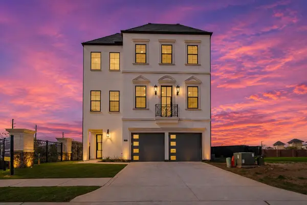 4707 Sunset Circle, Sugar Land, TX 77479