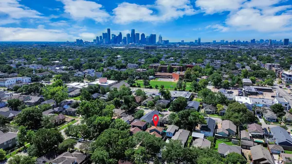 1114 W Cottage Street, Houston, TX 77009