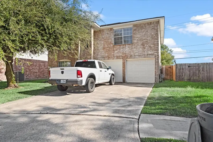 3231 Dogwood Springs Drive, Houston, TX 77073 - Image #2