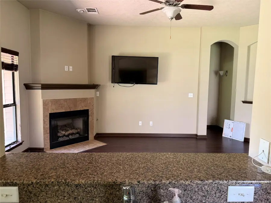 107 Enfield Court, Huntsville, TX 77320 - #3