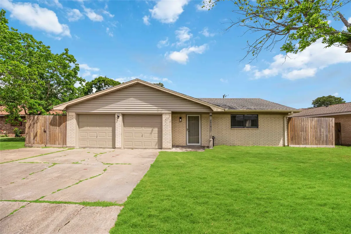 2814 6th Avenue N, Texas City, TX 77590 - #1