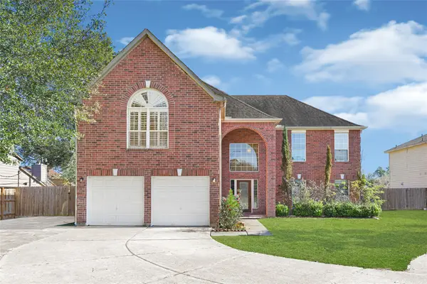 1630 Trail Oaks Court, Houston, TX 77339