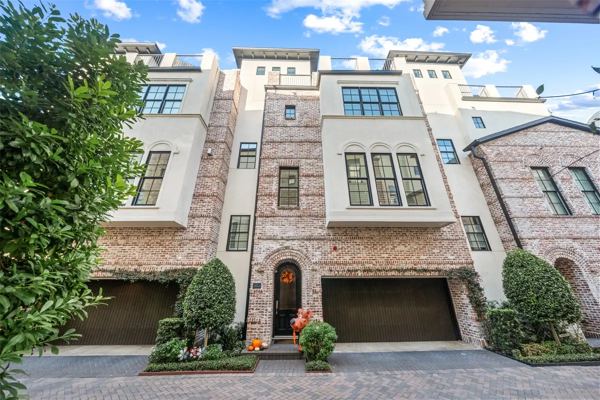 1306 Castle Court #A, Houston, TX 77006 - Image #1