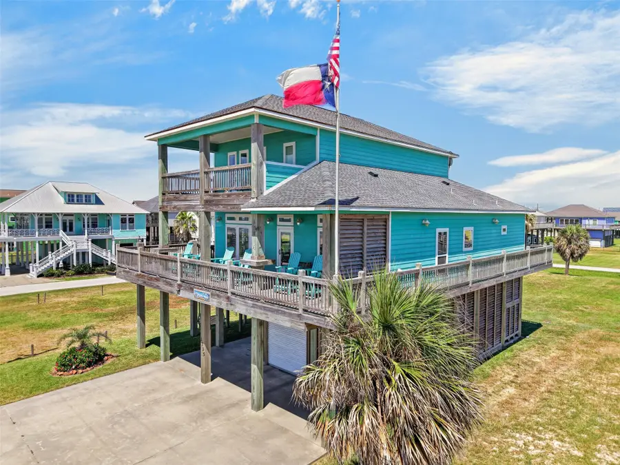 1335 Emerald Drive, Crystal Beach, TX 77650 - #2