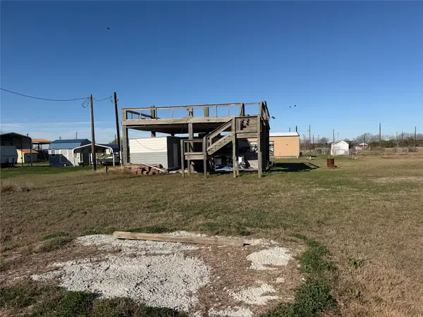 58 Sea Urchin Lane, Palacios, TX 77465