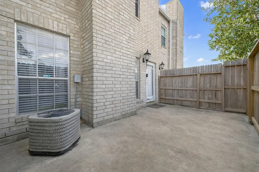 17461 Red Oak Drive #7461, Houston, TX 77090 - Image #3