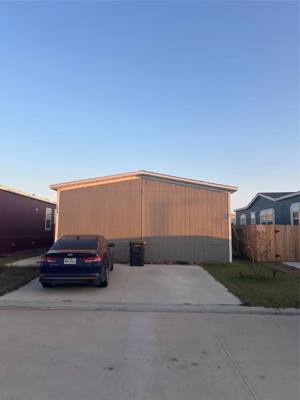 159 Lear Lane, Pearland, TX 77581