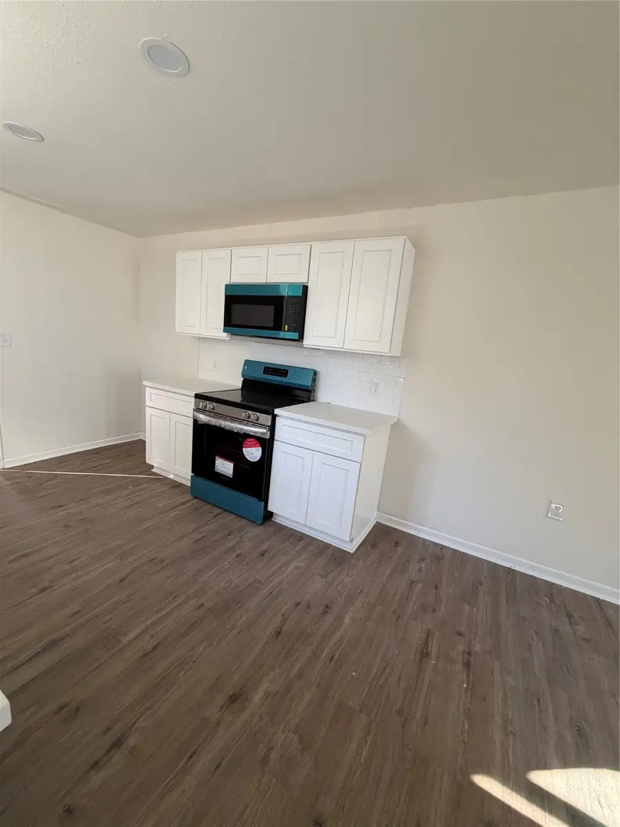 915 W 28th Street, Bryan, TX 77803 - Image #2