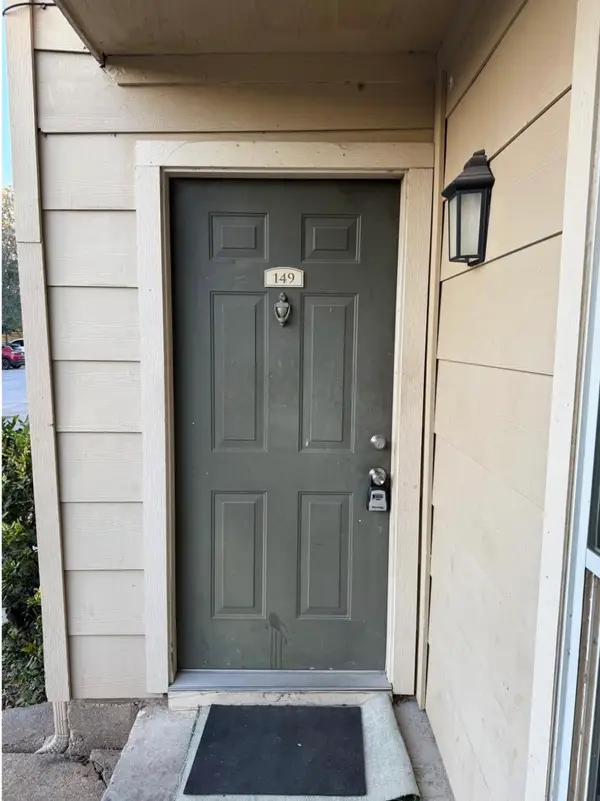 8100 Creekbend Drive #149, Houston, TX 77071