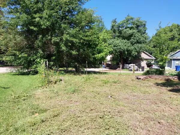9090 Marigold Street, Willis, TX 77318