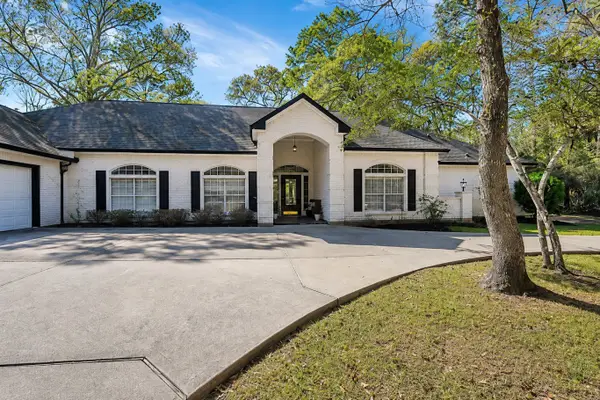 6107 Canyon Creek Lane, Conroe, TX 77304