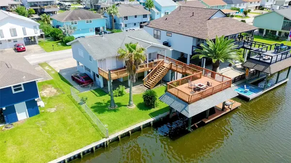 1006 Redfish Street, Bayou Vista, TX 77563